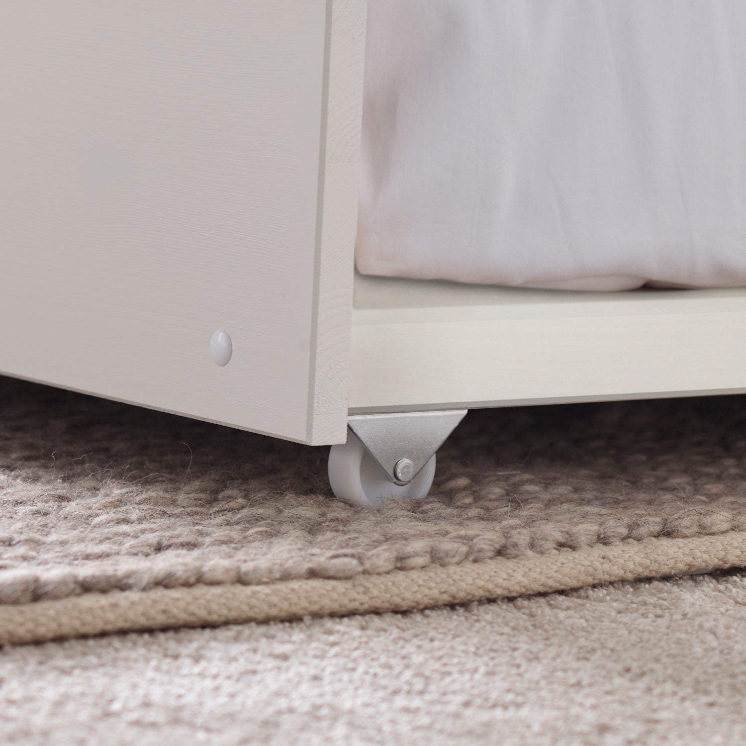 Tyler White Guest Bed